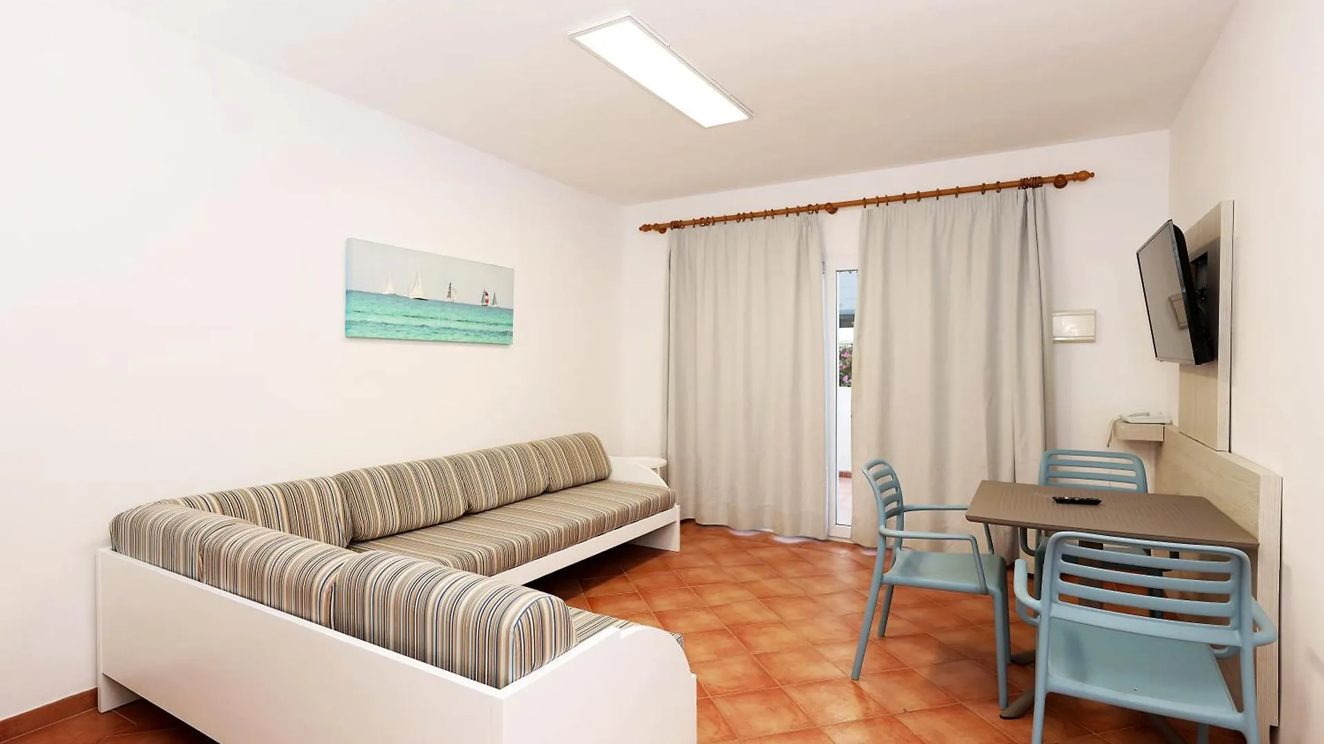 Hotel Club Es Talaial Cala d'Or  3*, Cala d'Or (Mallorca)